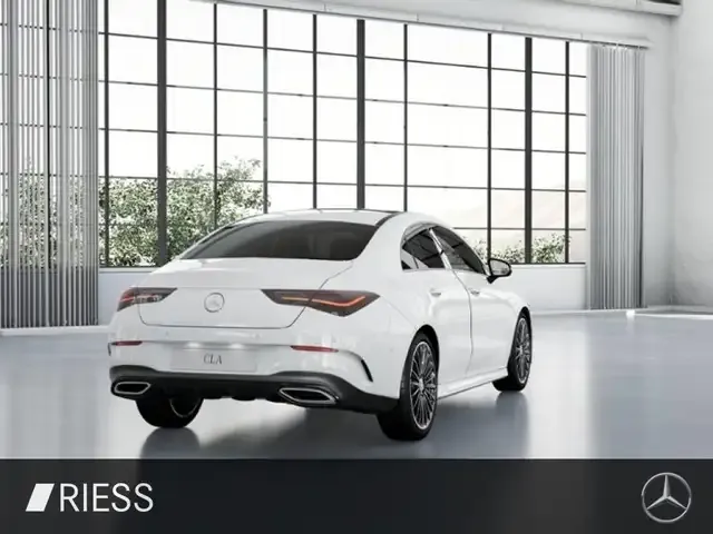 Mercedes-Benz CLA 200