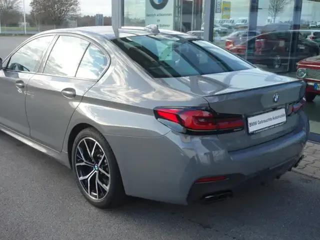 BMW 550