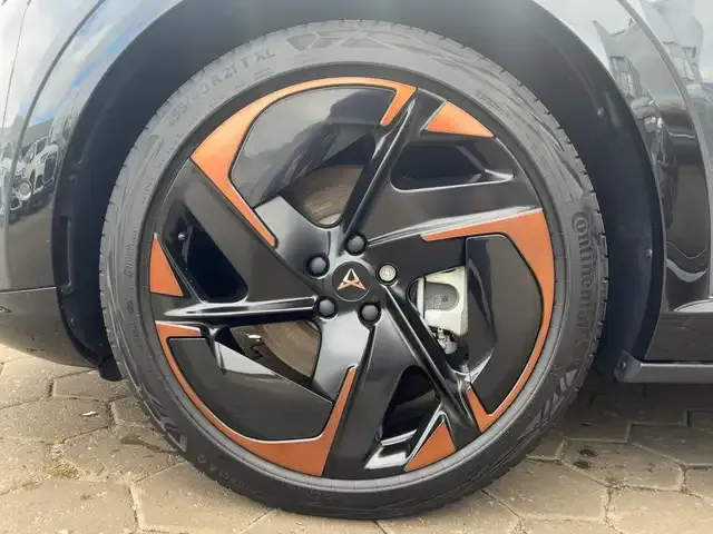 CUPRA Tavascan