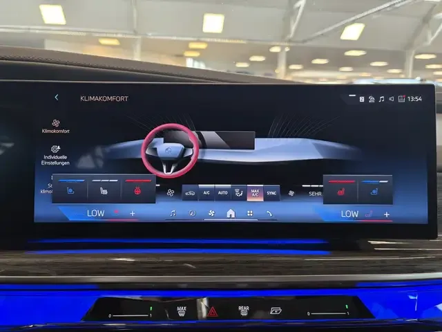 BMW 750