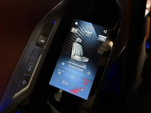 BMW 750