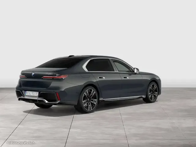 BMW 750