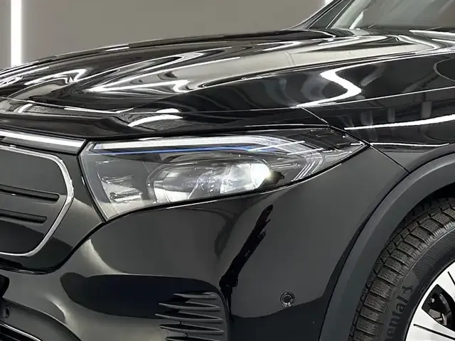 Mercedes-Benz EQB 300