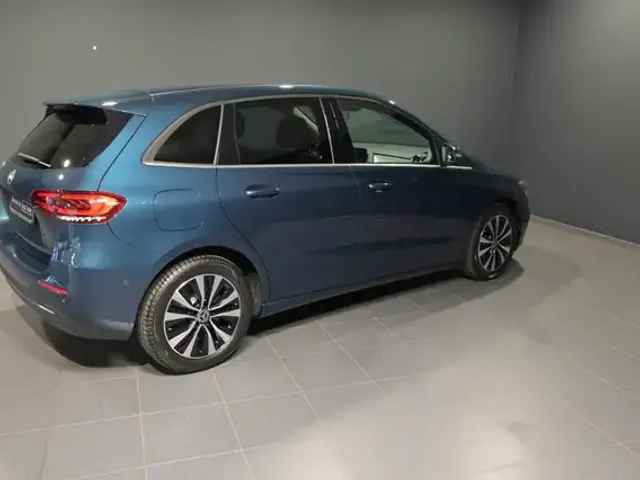 Mercedes-Benz B 250