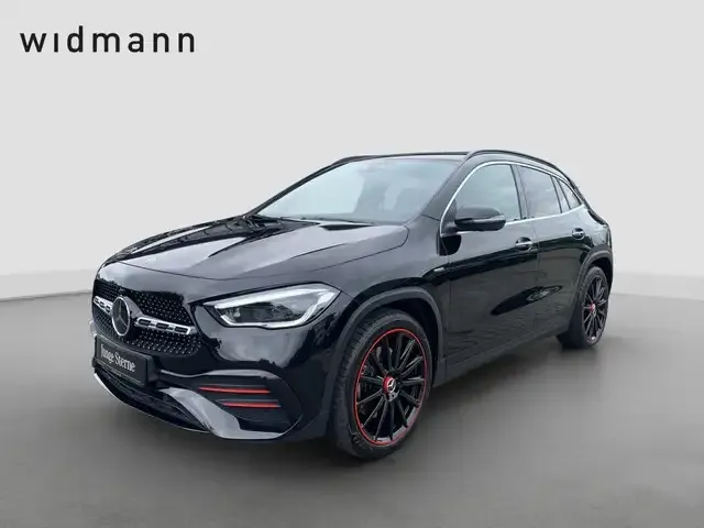 Mercedes-Benz GLA 220
