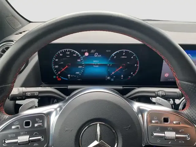 Mercedes-Benz GLA 220