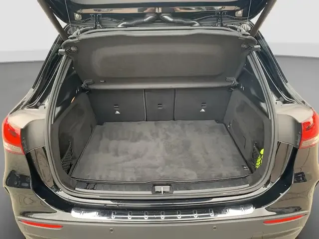 Mercedes-Benz GLA 220