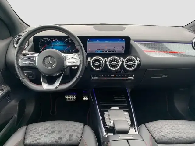 Mercedes-Benz GLA 220