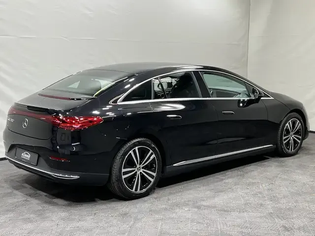 Mercedes-Benz EQE 300