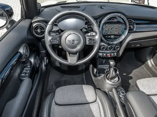 MINI Cooper Cabrio
