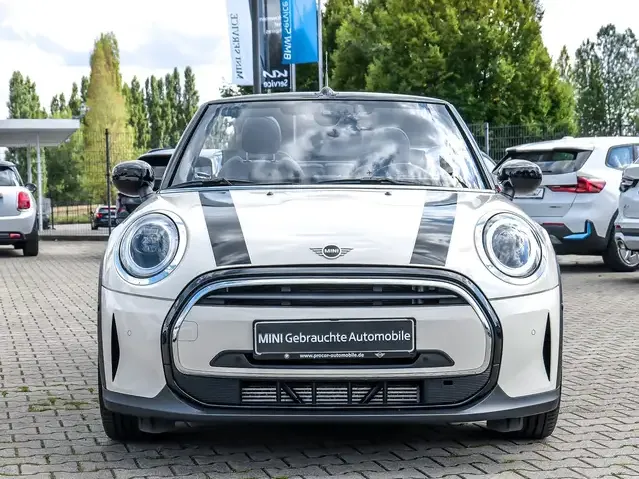 MINI Cooper Cabrio