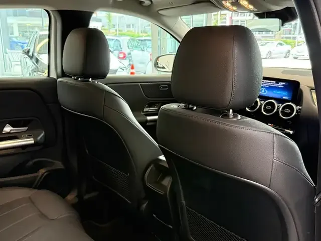 Mercedes-Benz GLA 180