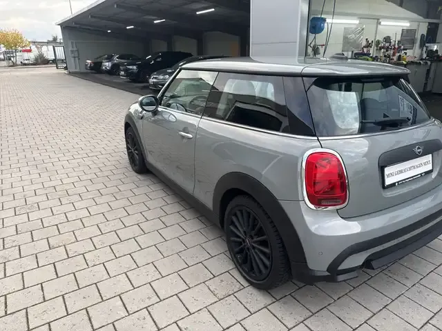 MINI One