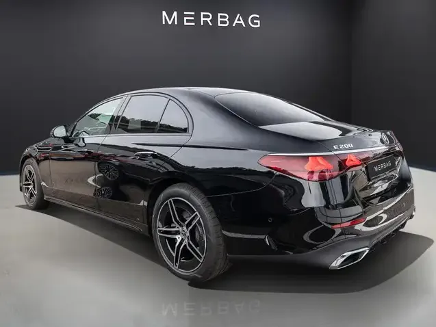 Mercedes-Benz E 200
