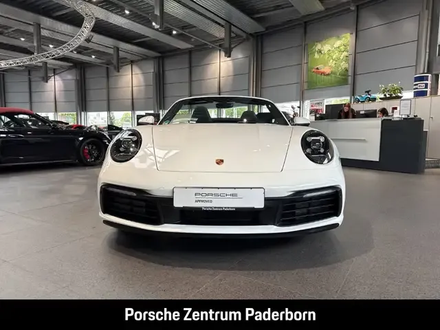 Porsche 992