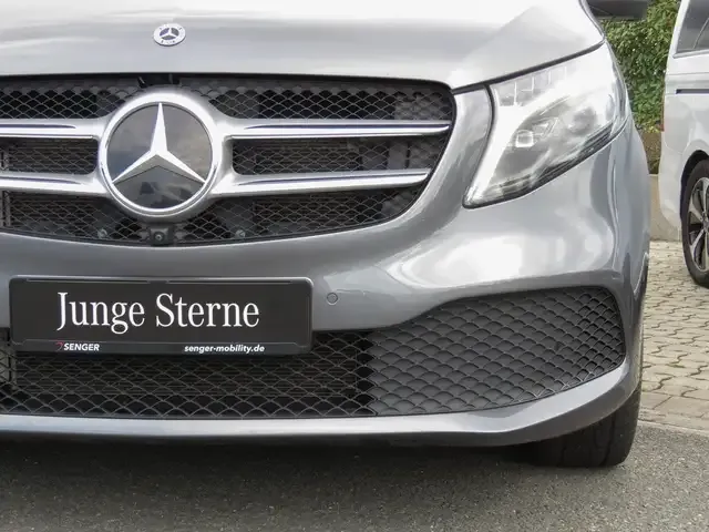 Mercedes-Benz V 250