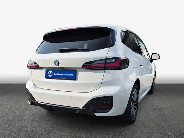 BMW 225