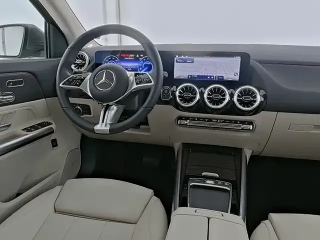 Mercedes-Benz EQA 300