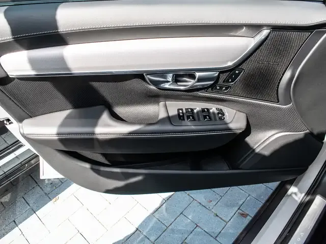 Volvo V90 Cross Country