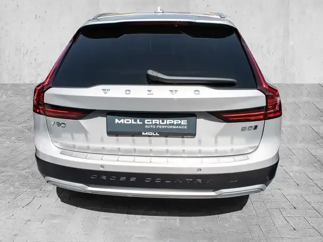 Volvo V90 Cross Country