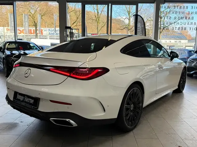 Mercedes-Benz CLE 300