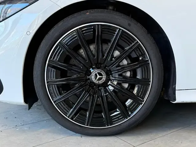 Mercedes-Benz CLE 300