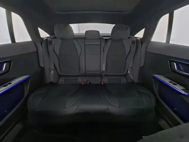 Mercedes-Benz EQE 300