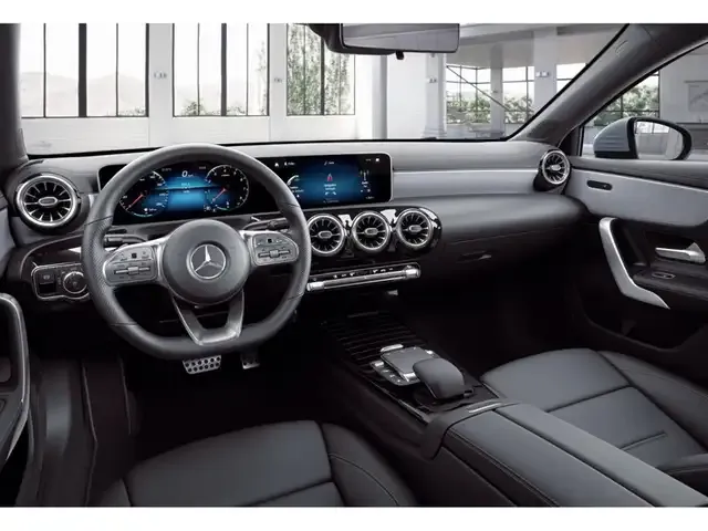 Mercedes-Benz A 220