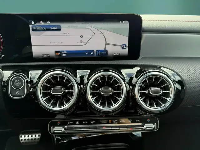 Mercedes-Benz CLA 220