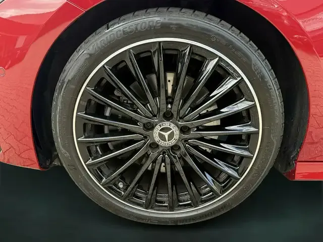 Mercedes-Benz CLA 220