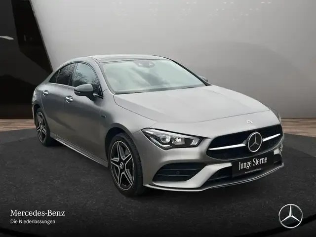 Mercedes-Benz CLA 250