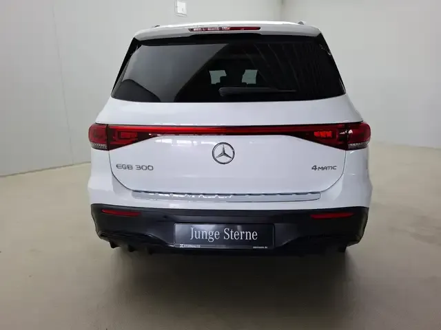 Mercedes-Benz EQB 300