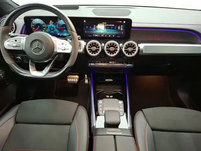 Mercedes-Benz EQB 300