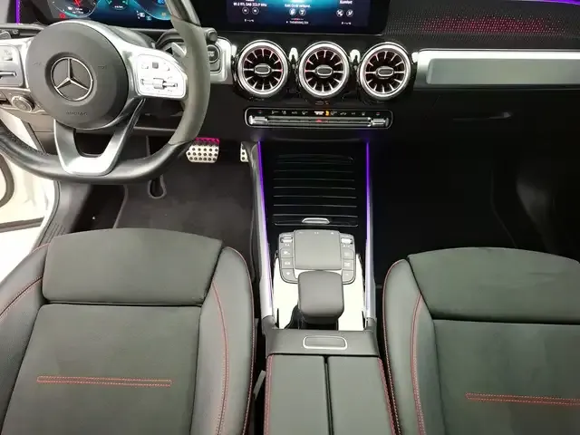 Mercedes-Benz EQB 300