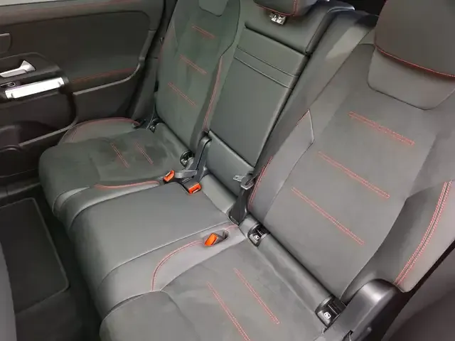 Mercedes-Benz EQB 300