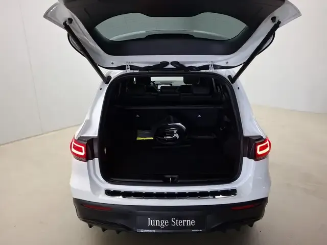 Mercedes-Benz EQB 300