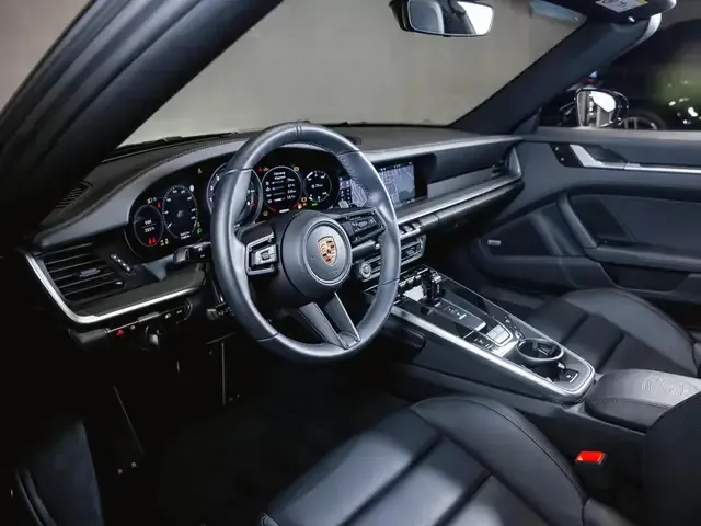 Porsche 992
