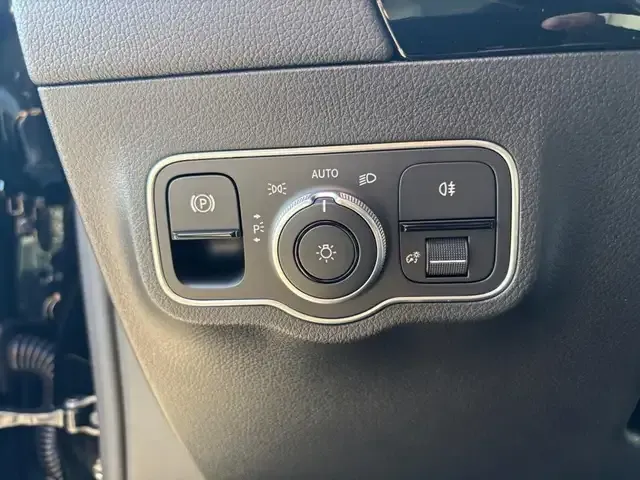 Mercedes-Benz GLA 220