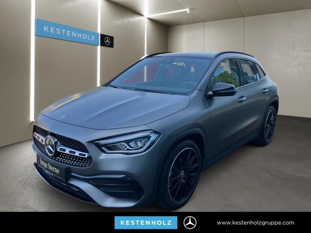 Mercedes-Benz GLA 200
