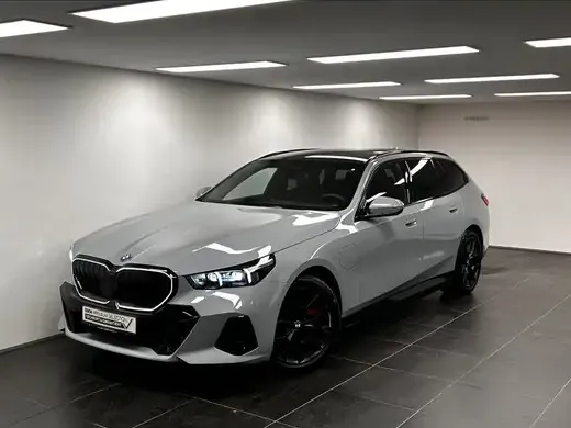 BMW 550