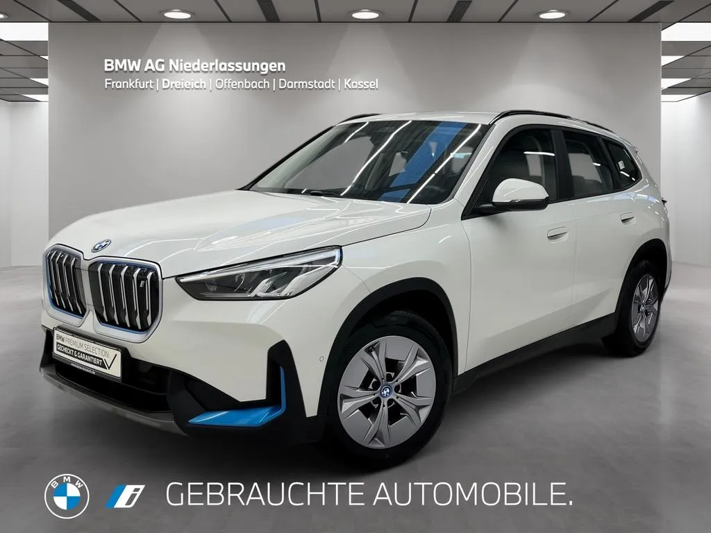 BMW iX1