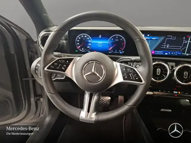 Mercedes-Benz A 220