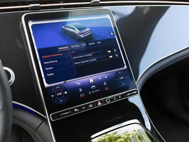 Mercedes-Benz EQE 300