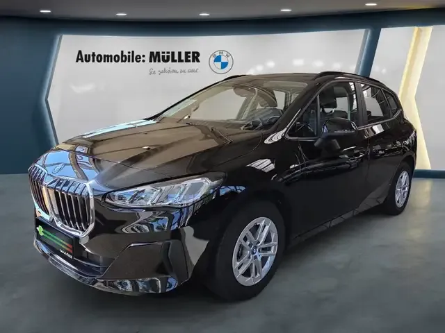 BMW 225