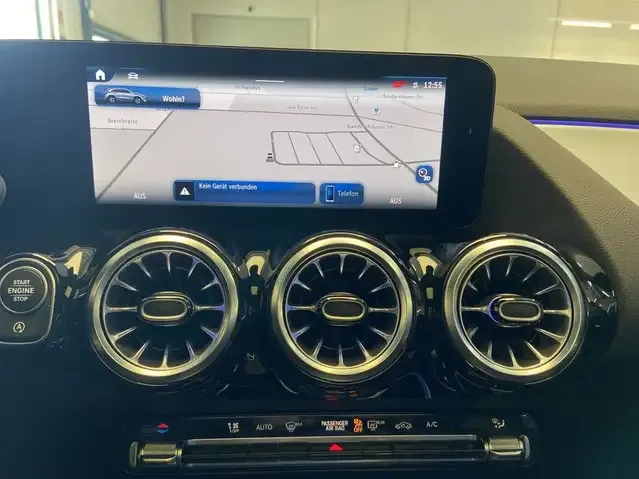 Mercedes-Benz GLA 180