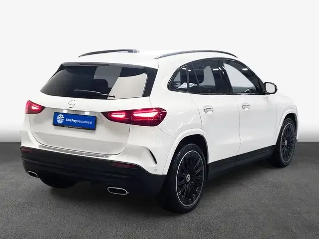 Mercedes-Benz GLA 180