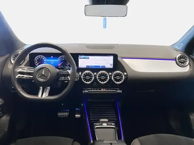 Mercedes-Benz GLA 180