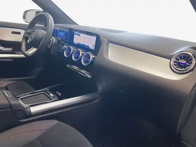 Mercedes-Benz GLA 180