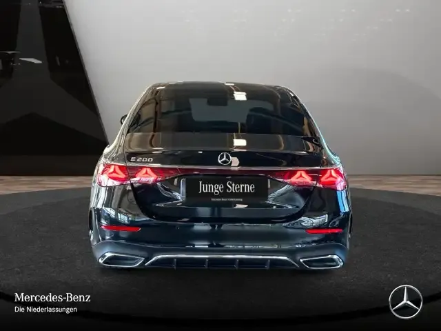 Mercedes-Benz E 200