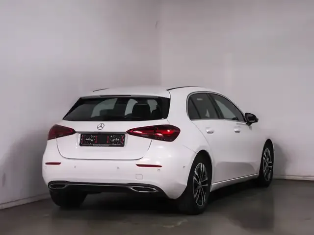 Mercedes-Benz A 180